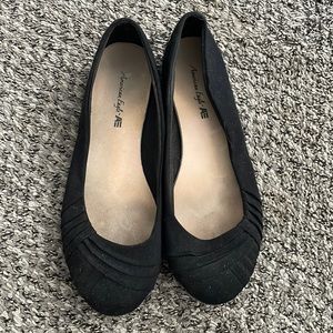 Like new American eagle flats